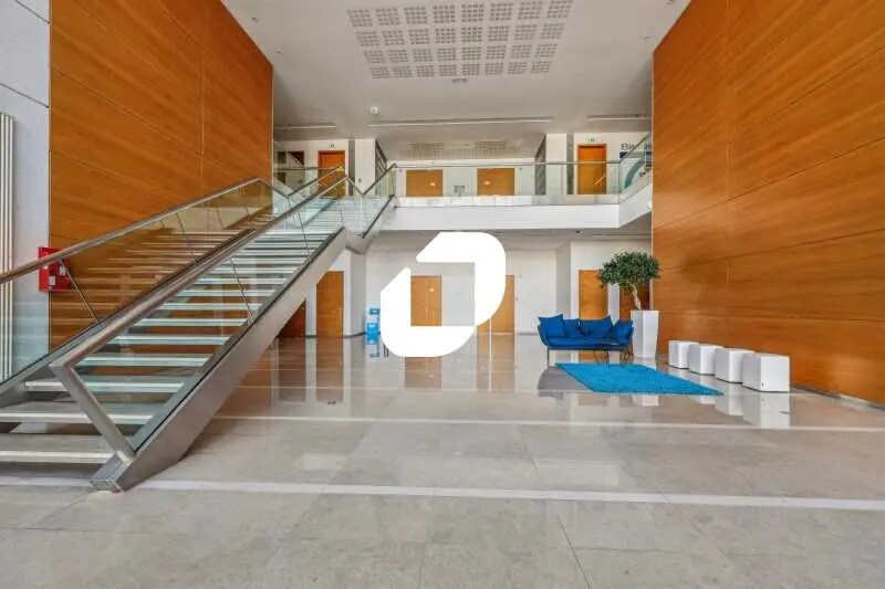 23-25 Rue De Villeneuve, Rungis à louer - Photo de l’immeuble – Image 3 sur 7