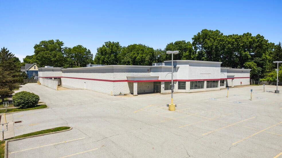 832 W Main St, Ravenna, OH à vendre - Photo de l’immeuble – Image 2 sur 11