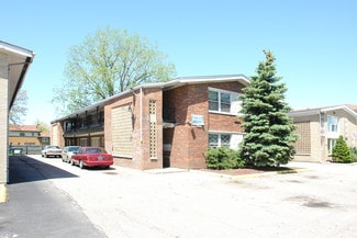 Plus de détails pour 1650 N 1st Ave, Melrose Park, IL - Logement à vendre