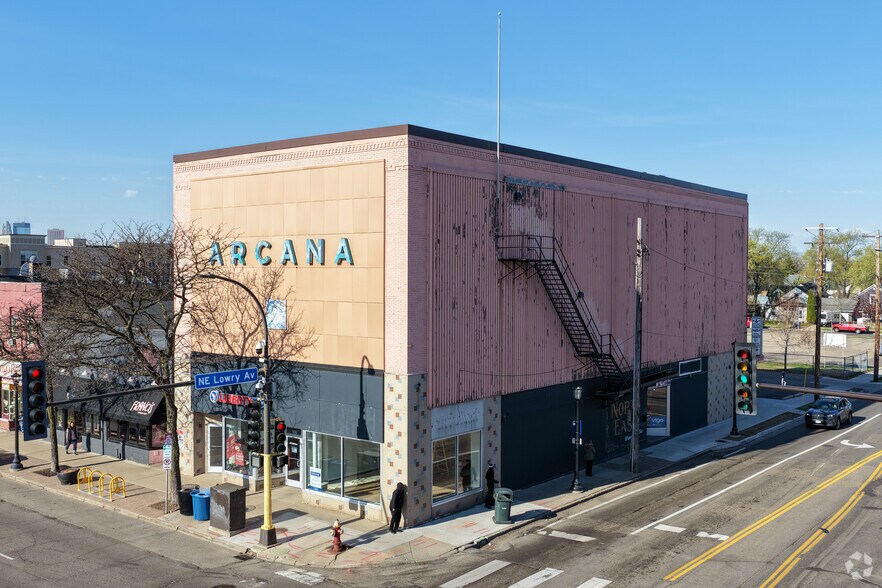 2430 Central Ave, Minneapolis, MN à louer - Photo principale – Image 1 sur 8