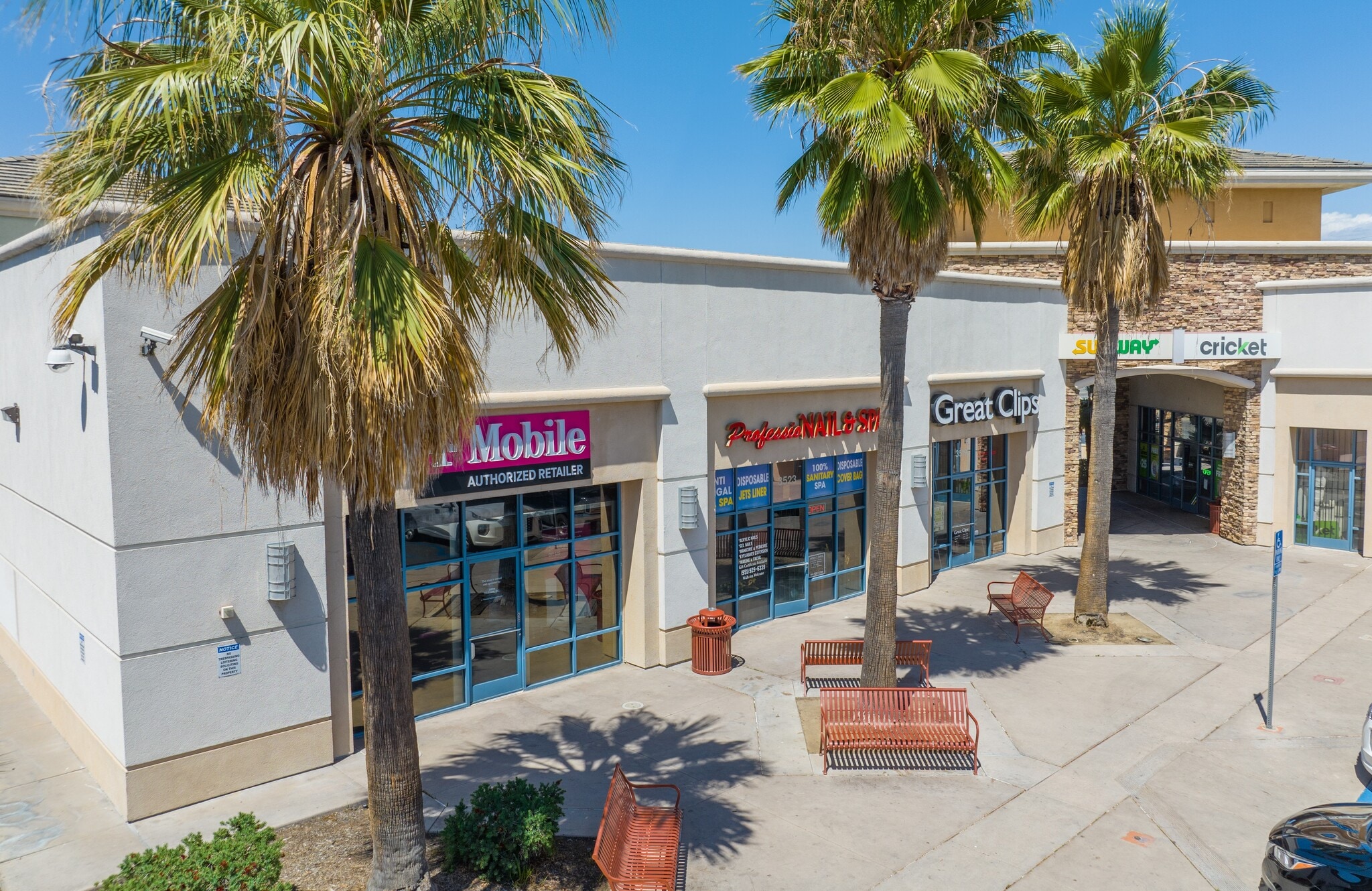 3503-3527 W Stetson Ave, Hemet, CA à louer Photo intérieure– Image 1 sur 14