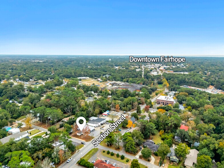 462 N Section St, Fairhope, AL à louer - Photo de l’immeuble – Image 3 sur 19