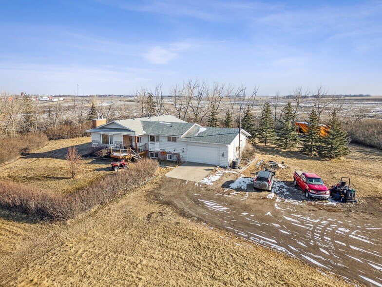 285202 RGE 290 SE rd, Airdrie, AB à vendre - Photo de l’immeuble – Image 3 sur 10