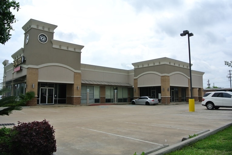 11405 Bellaire Blvd, Houston, TX à louer - Photo de l’immeuble – Image 3 sur 9