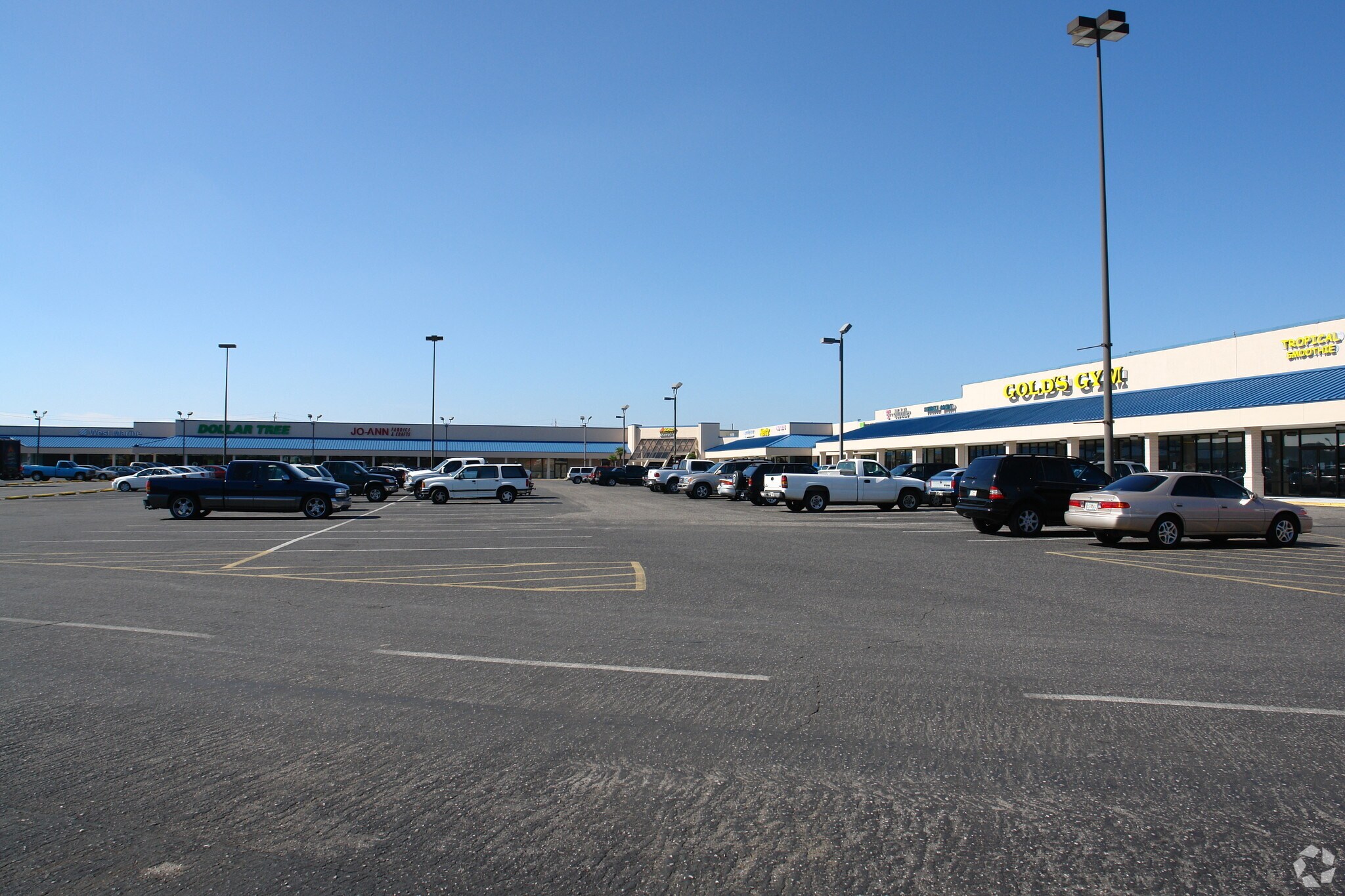 200 Eglin Pky NE, Fort Walton Beach, FL à louer Photo principale– Image 1 sur 10