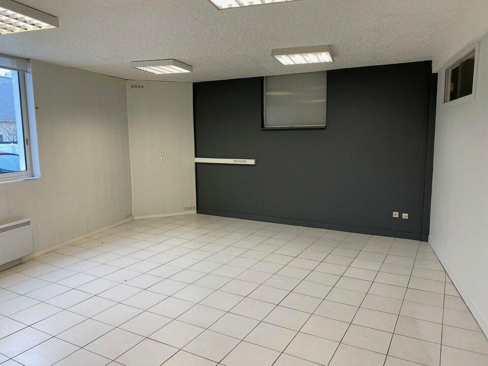 Bureau dans Vannes à louer Photo principale– Image 1 sur 3