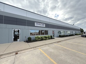 1665 Quincy Ave, Naperville, IL à louer Photo intérieure– Image 1 sur 14