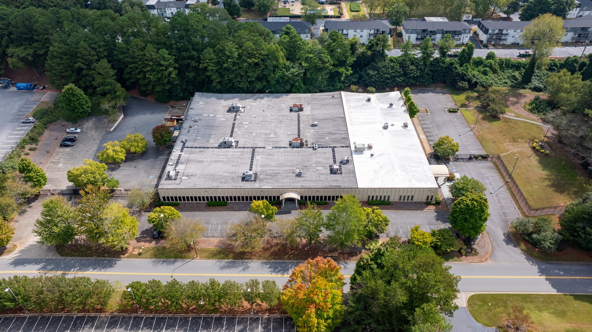 1300 Cobb Industrial Dr, Marietta, GA à vendre Photo de l’immeuble– Image 1 sur 10