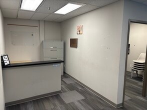 2733 Lancaster Rd, Ottawa, ON à louer Photo intérieure– Image 1 sur 5