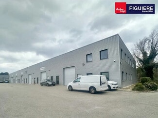 Plus de détails pour 157 Avenue Gaston Imbert, Rousset - Bureau, Local d'activités à louer