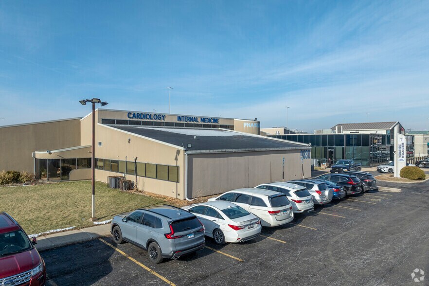 9830 Ridgeland Ave, Chicago Ridge, IL à louer - Photo principale – Image 1 sur 10