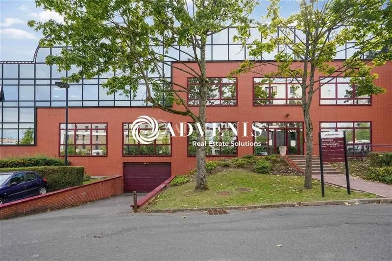 Bureau dans Champs-sur-Marne à louer - Photo de l’immeuble – Image 2 sur 11