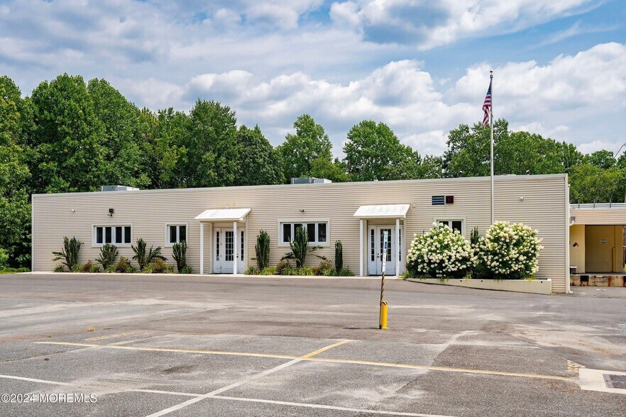 360 Fairview Ave, Hammonton, NJ à vendre - Photo de l’immeuble – Image 3 sur 9