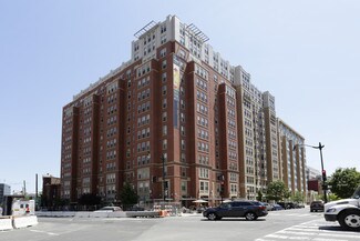 Plus de détails pour 300 Massachusetts Ave NW, Washington, DC - Local commercial à louer