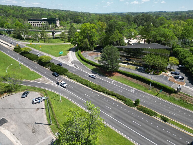 2700 Rogers Dr, Birmingham, AL à louer - Photo de l’immeuble – Image 3 sur 13