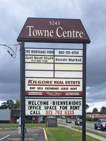 5243 Gall Blvd, Zephyrhills, FL à louer - Photo de l’immeuble – Image 3 sur 3