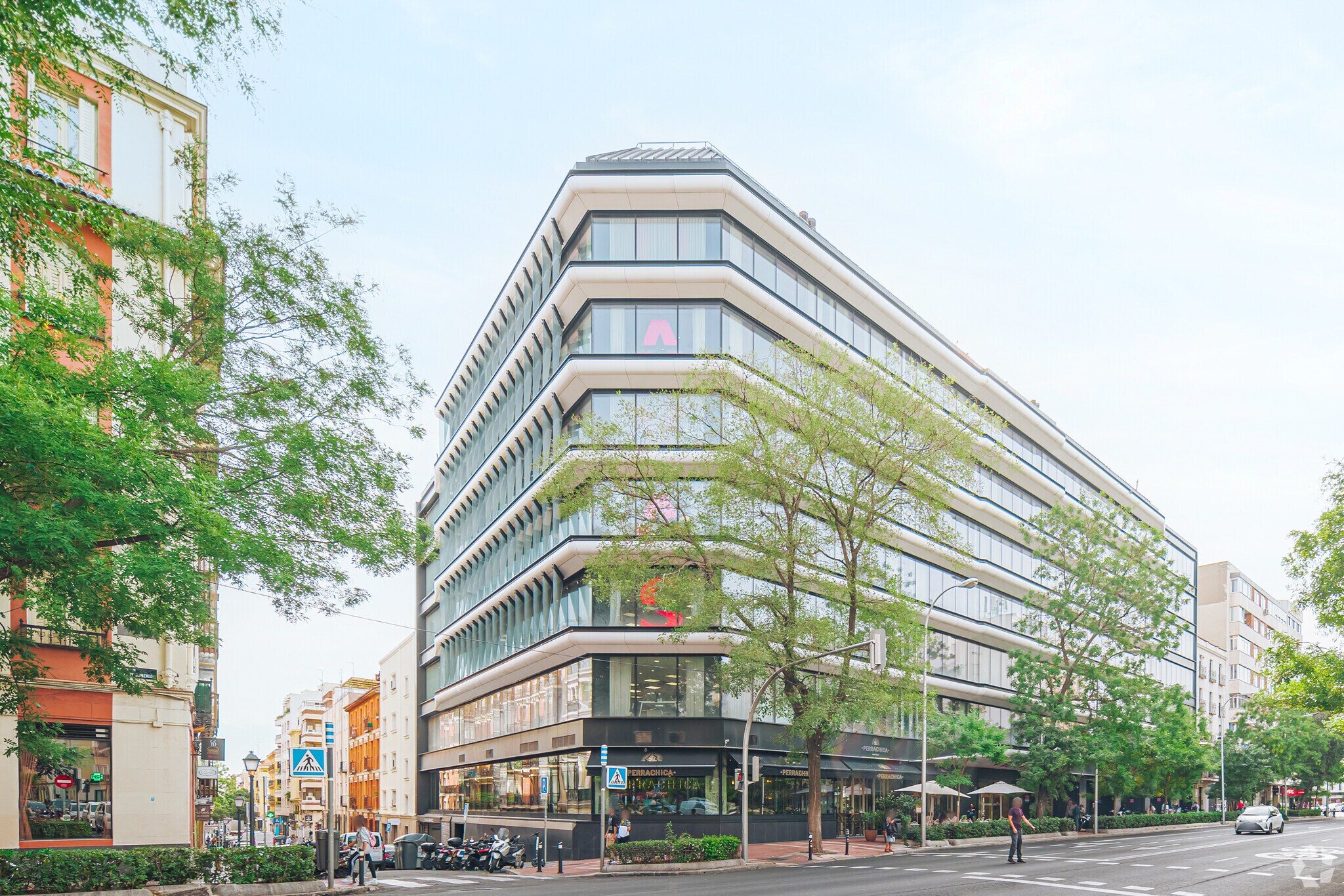 Calle de Eloy Gonzalo, 10, Madrid, Madrid à louer Photo principale– Image 1 sur 6