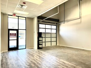4227 S Main St, Stafford, TX à louer Photo de l’immeuble– Image 1 sur 19