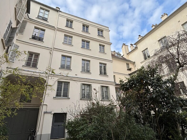 23 Rue Du Cherche-Midi, Paris à louer - Photo de l’immeuble – Image 2 sur 8