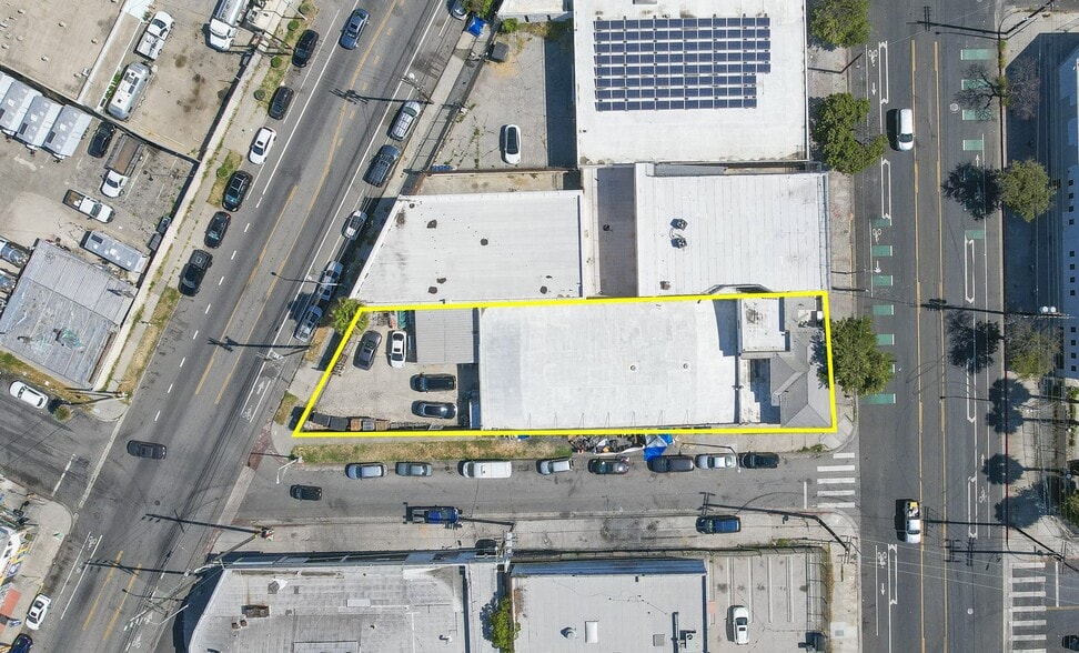 3515 S Avalon Blvd, Los Angeles, CA à vendre - Aérien – Image 1 sur 16