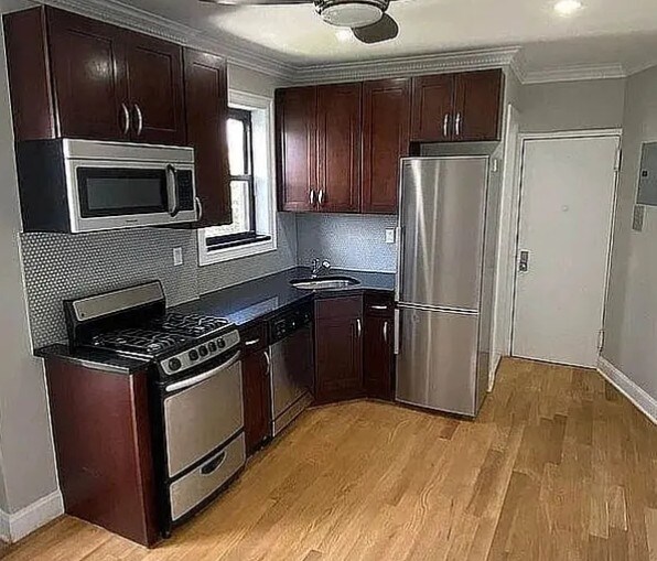 227 Kingsland Ave, Brooklyn, NY à vendre - Photo de l’immeuble – Image 3 sur 9