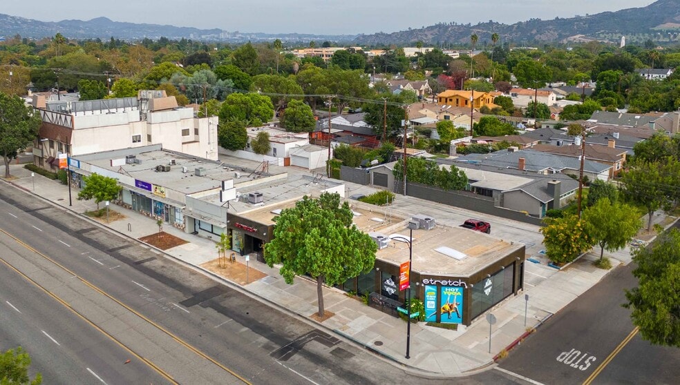 2316-2320 W Magnolia Blvd, Burbank, CA à vendre - Aérien – Image 2 sur 11