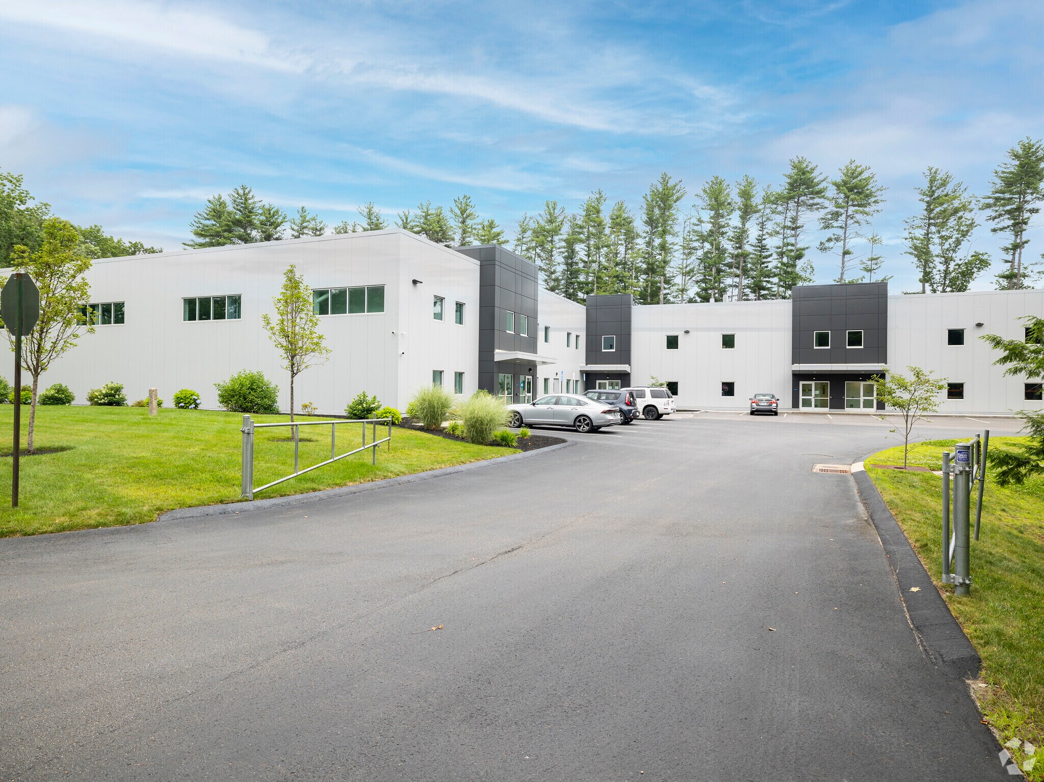 6 Bellemore, Bedford, NH à louer Photo de l’immeuble– Image 1 sur 6