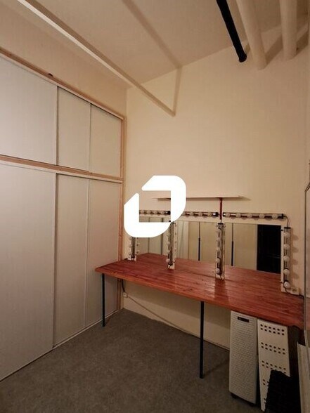 Local d'activités dans Courbevoie à vendre - Photo intérieure – Image 2 sur 8