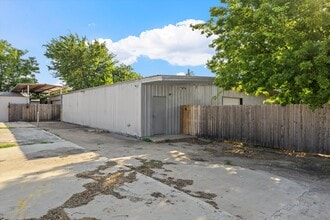 200 N Lacy Dr, Waco, TX à louer Photo de l’immeuble– Image 1 sur 14