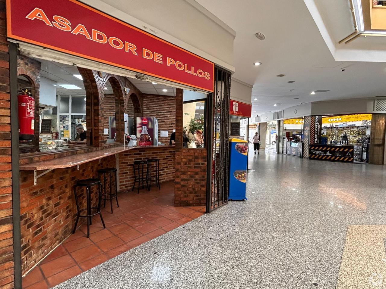 Local commercial dans Madrid, Madrid à vendre Photo intérieure– Image 1 sur 2