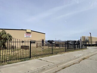 Plus de détails pour 46135 Division St, Lancaster, CA - Industriel/Logistique à vendre