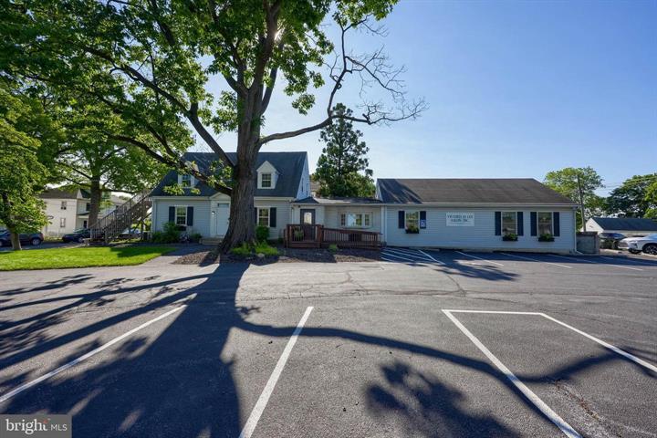 101 S 7th St, Akron, PA à vendre - Photo de l’immeuble – Image 3 sur 49