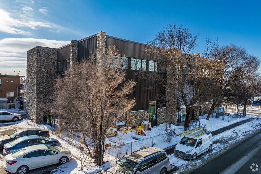 8510 Boul Langelier, Montréal, QC à louer - Photo principale – Image 1 sur 2