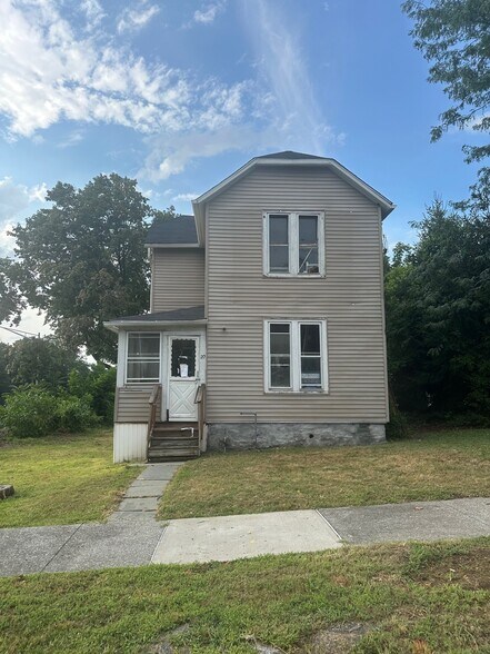 20 Columbia St, Poughkeepsie, NY à vendre - Photo de l’immeuble – Image 3 sur 4