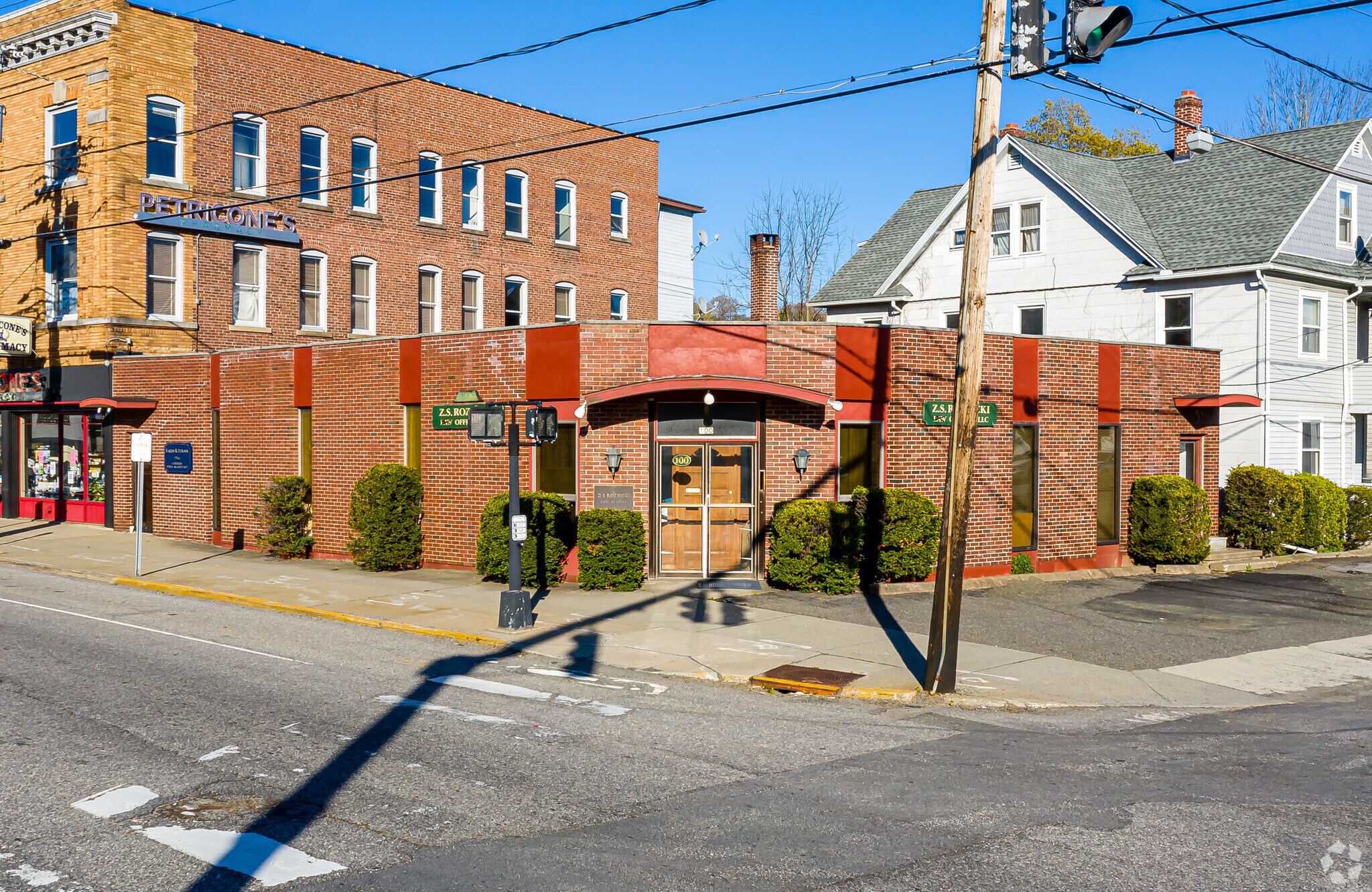100 E Main St, Torrington, CT à louer Photo principale– Image 1 sur 4