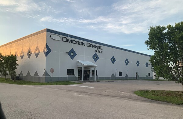 6150 Metro Plex Dr, Fort Myers, FL à louer Photo de l’immeuble– Image 1 sur 9