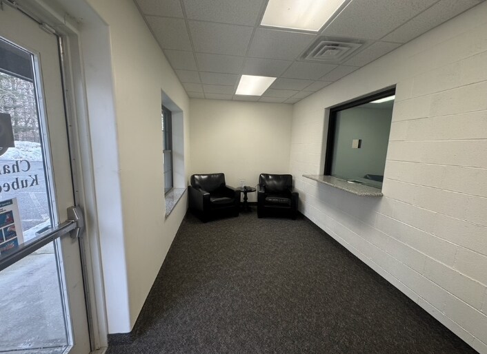 24 Elise St, Westfield, MA à louer - Photo de l’immeuble – Image 3 sur 6