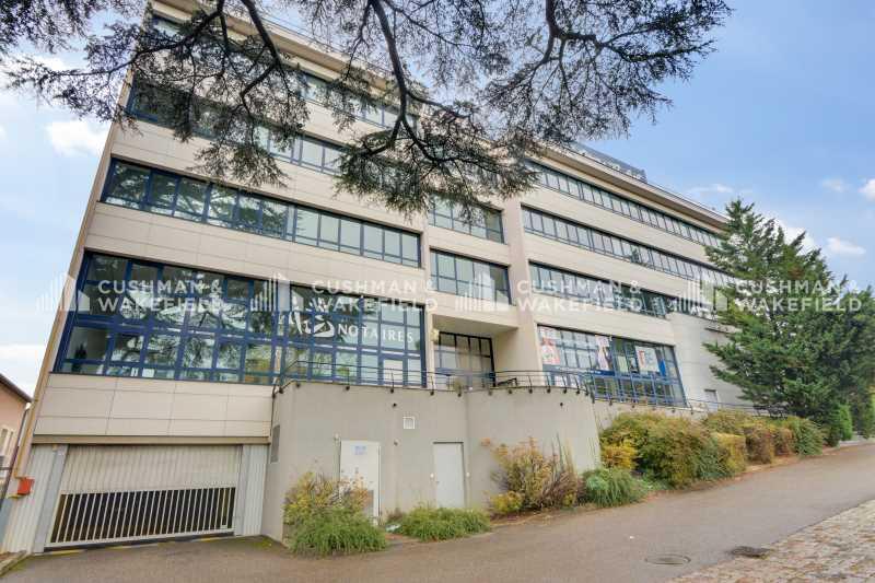 1 Chemin Jean-Marie Vianney, Écully à louer - Photo de l’immeuble – Image 2 sur 5