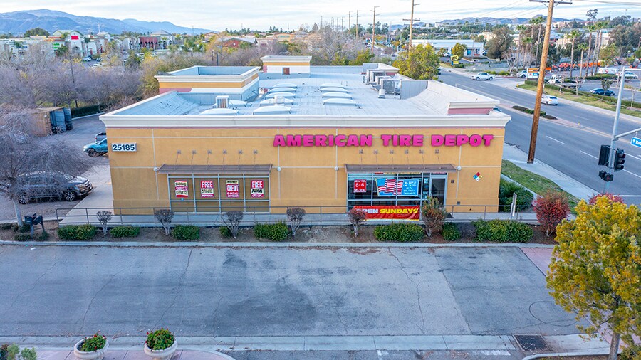 25185 Madison Ave, Murrieta, CA à vendre - Photo principale – Image 1 sur 11