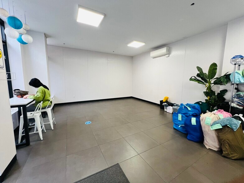 360 Throop Ave, Brooklyn, NY à louer - Photo de l’immeuble – Image 2 sur 8