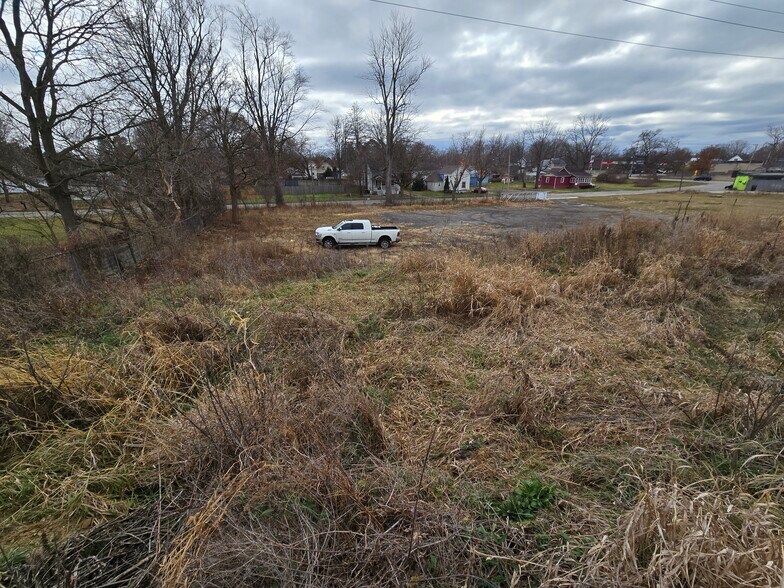 116-126 Frost St, Jackson, MI à vendre - Photo de l’immeuble – Image 3 sur 5