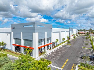 Plus de détails pour 2910 Stirling Rd, Hollywood, FL - Industriel/Logistique à louer