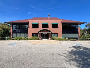 410 Cranberry St, Erie, PA à louer Photo de l’immeuble– Image 2 sur 10