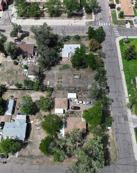 7100 & 7150 W 12th Avenue portefeuille de 2 biens à vendre sur LoopNet.fr - Photo de l’immeuble – Image 3 sur 7