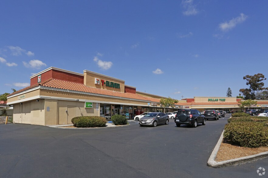 903-947 Otay Lakes Rd, Chula Vista, CA à louer - Photo de l’immeuble – Image 3 sur 3
