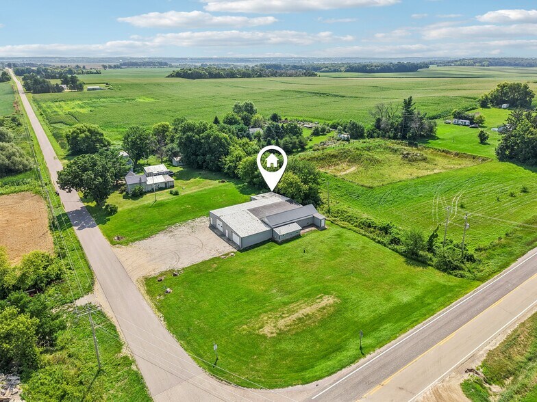 W9231 Bobolink Rd, Reeseville, WI à vendre - Photo de l’immeuble – Image 2 sur 48