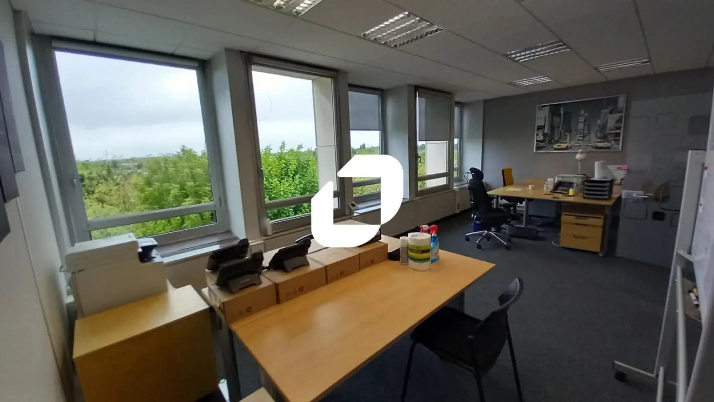 Bureau dans Marcq-en-Baroeul à louer Photo de l’immeuble– Image 1 sur 13