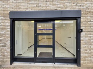 Plus de détails pour 732-738 Green Lane, Barking - Local commercial à louer