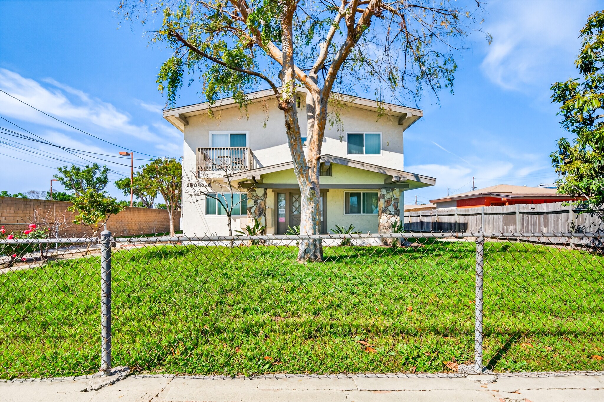 15003 Larch Ave, Lawndale, CA à vendre Photo de l’immeuble– Image 1 sur 49