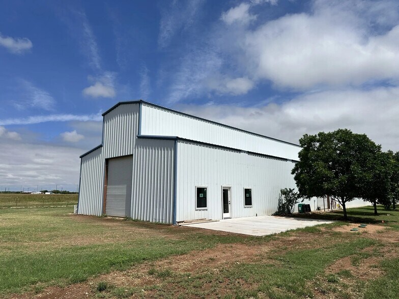 182 Cr-335, Abilene, TX à louer - Photo de l’immeuble – Image 3 sur 12